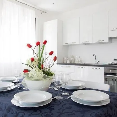 Ferienwohnung Fuer 6 Personen Ca 75 Qm In Cefalu, Sizilien Nordkueste Von Sizilien - B44294 * Cefalu