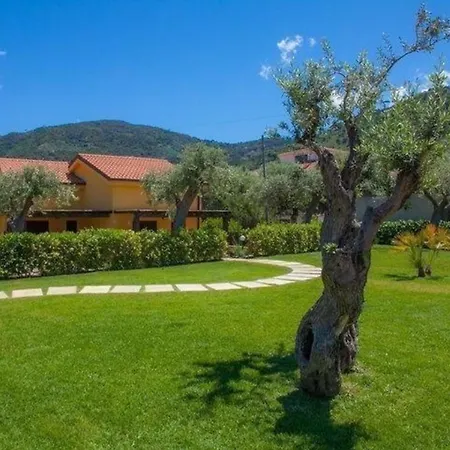Apartment Ferienwohnung Fuer 6 Personen Ca 75 Qm In Cefalu, Sizilien Nordkueste Von Sizilien - B44294 *